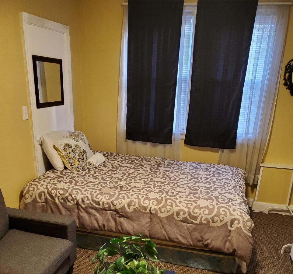 Short Term Rental Hotel Style Stay 5 Minutes To Downtown Baltimore Buitenkant foto