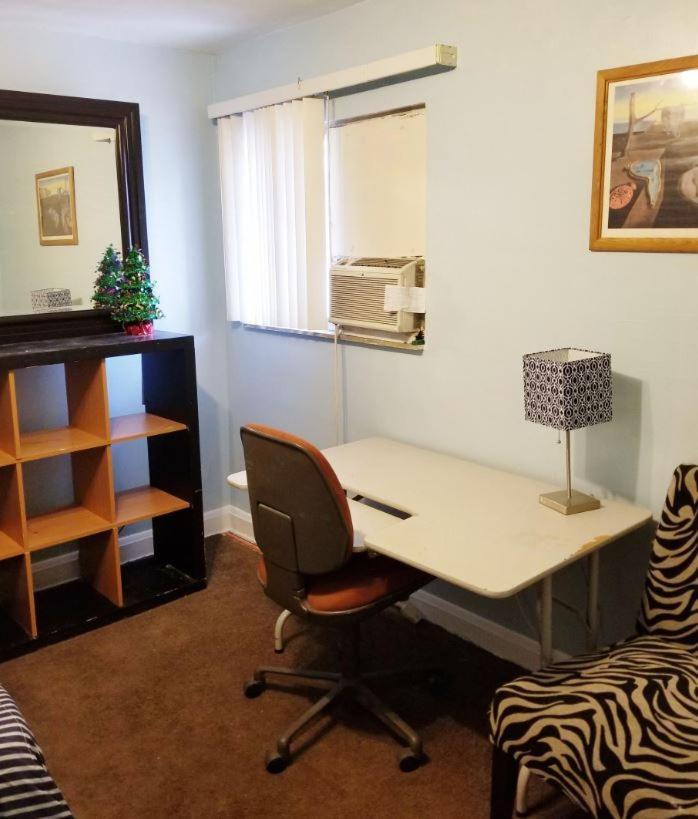 Short Term Rental Hotel Style Stay 5 Minutes To Downtown Baltimore Buitenkant foto